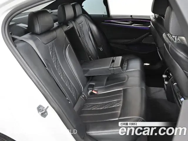 BMW 5 Series 2022 — Şəkil 16/20