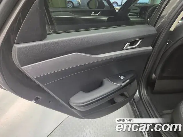 Kia K5 2020 — Şəkil 11/18