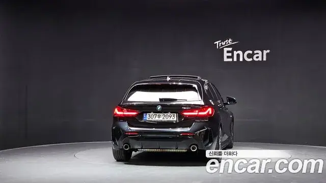 BMW 1 Series 2022 — ფოტო 16/20