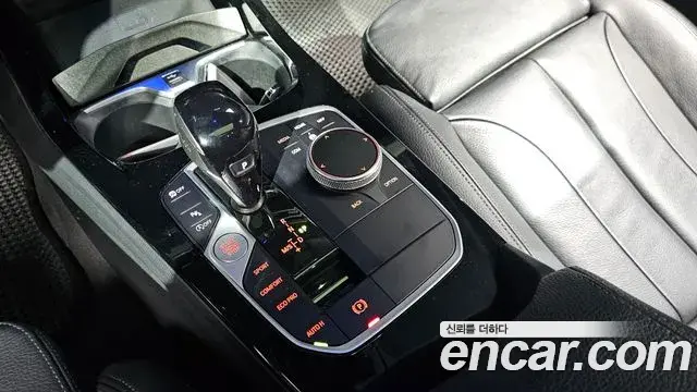 BMW 1 Series 2022 — ფოტო 14/20