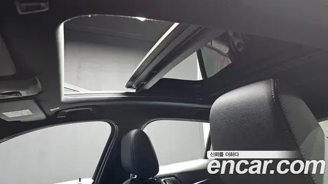 BMW 1 Series 2022 — ფოტო 15/20