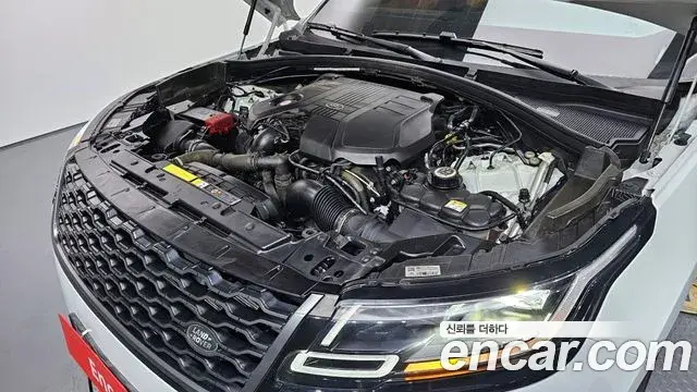 Land Rover Range Rover Velar 2020 — Фото 6/20