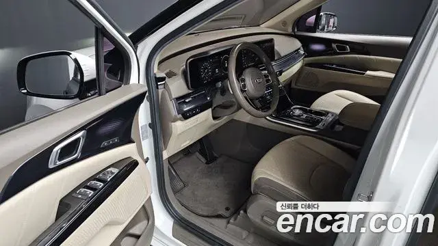 Kia Carnival 2021 — Şəkil 13/20