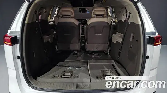 Kia Carnival 2021 — Şəkil 9/20