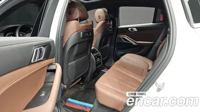 BMW X6 2022 — ფოტო 15/20