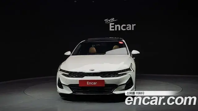 Kia K5 2020 — Şəkil 18/20