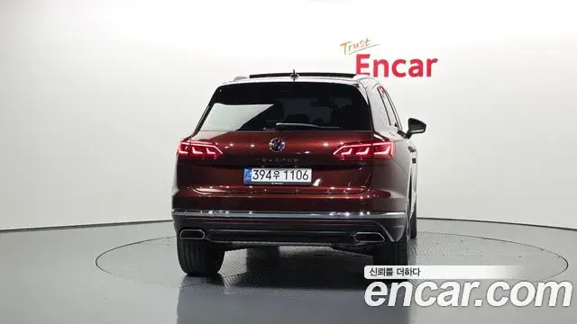Volkswagen Touareg 2023 — Фото 4/20