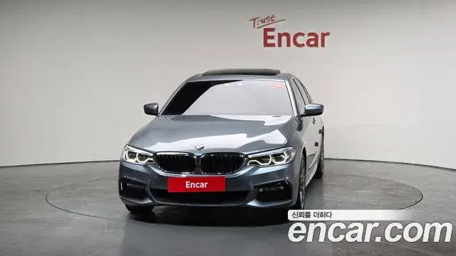 BMW 5 Series 2018 — Фото 3/20
