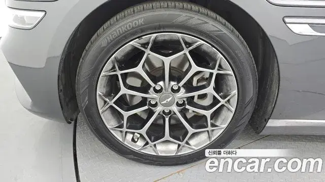 Genesis G80 2021 — Photo 15/20