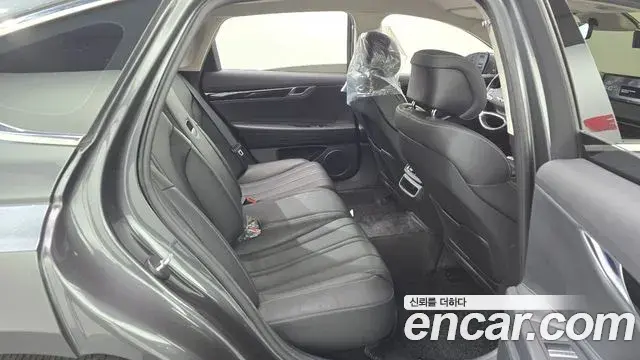 Genesis G80 2021 — Photo 8/20