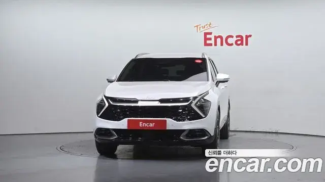 Kia Sportage 2023 — ფოტო 5/20