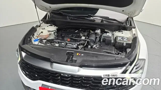 Kia Sportage 2023 — ფოტო 10/20
