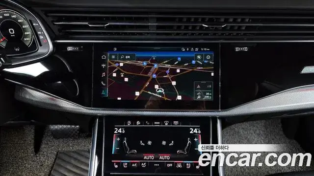 Audi Q8 2021 — ფოტო 13/20