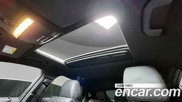 Mercedes-Benz GLC-Class 2023 — Şəkil 19/20