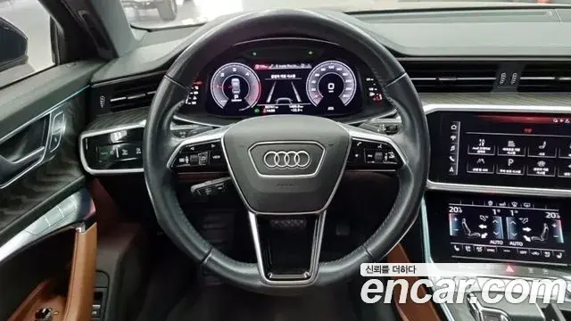 Audi A6 2020 — ფოტო 14/18