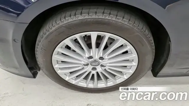 Audi A6 2020 — ფოტო 4/18