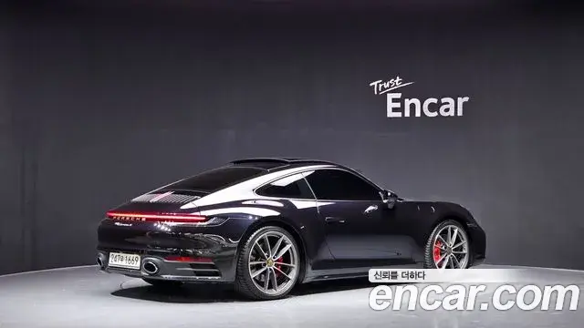 Porsche 911 2020 — Şəkil 18/20