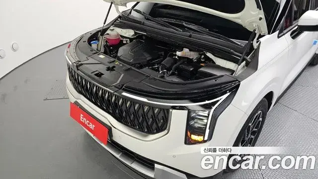 Kia Carnival 2024 — Photo 6/20