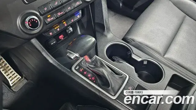 Kia Sportage The Bold 2020 — Şəkil 16/20