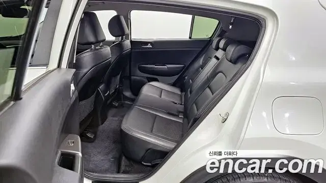 Kia Sportage The Bold 2020 — Şəkil 13/20