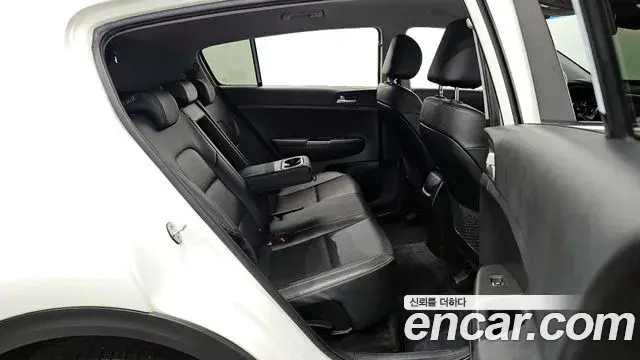 Kia Sportage The Bold 2020 — Şəkil 19/20