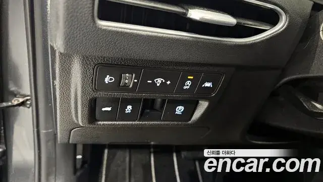 Hyundai Sonata Hybrid 2019 — Photo 17/20