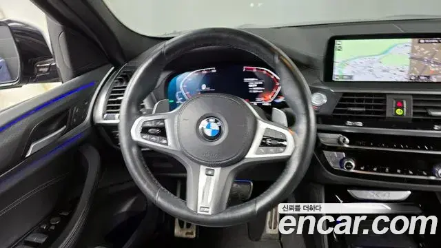 BMW X4 2021 — Фото 13/20