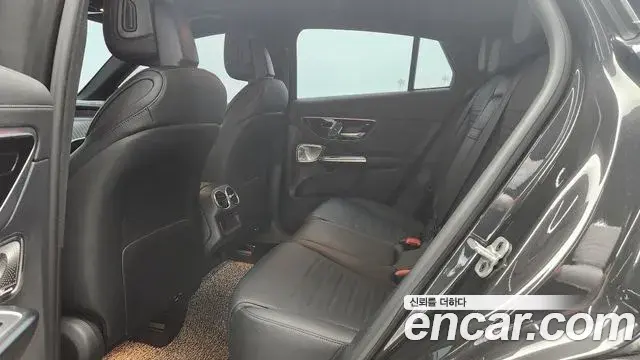 Mercedes-Benz GLC-Class 2023 — Şəkil 17/19