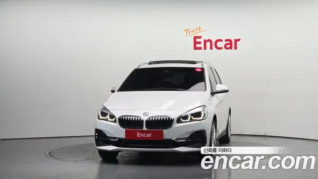 BMW 2 Series Active Tourer 2019 — ფოტო 20/20