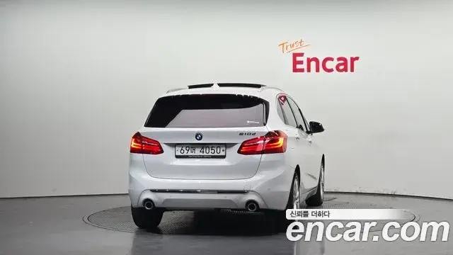 BMW 2 Series Active Tourer 2019 — ფოტო 8/20