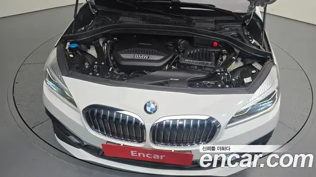 BMW 2 Series Active Tourer 2019 — ფოტო 19/20