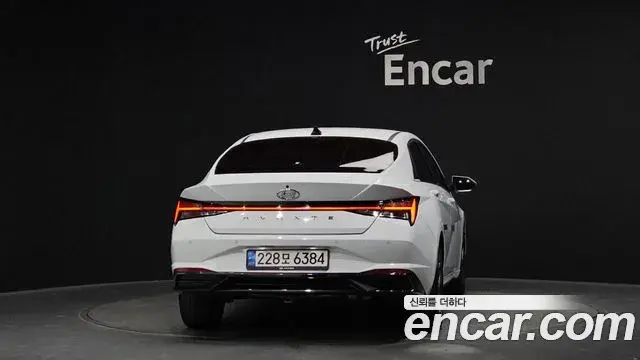 Hyundai The New Avante Hybrid 2021 — Şəkil 1/20