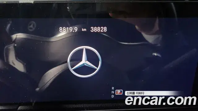 Mercedes-Benz GLA-Class 2022 — ფოტო 8/17