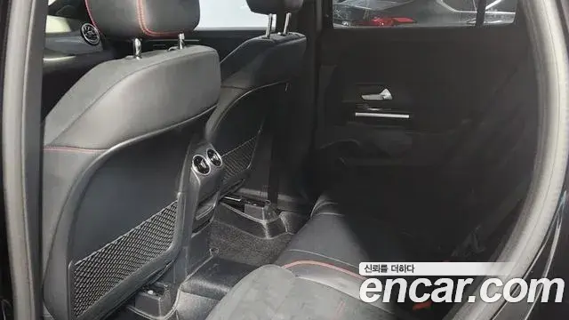 Mercedes-Benz GLA-Class 2022 — ფოტო 16/17