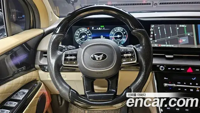 Kia Carnival 2021 — Photo 18/20