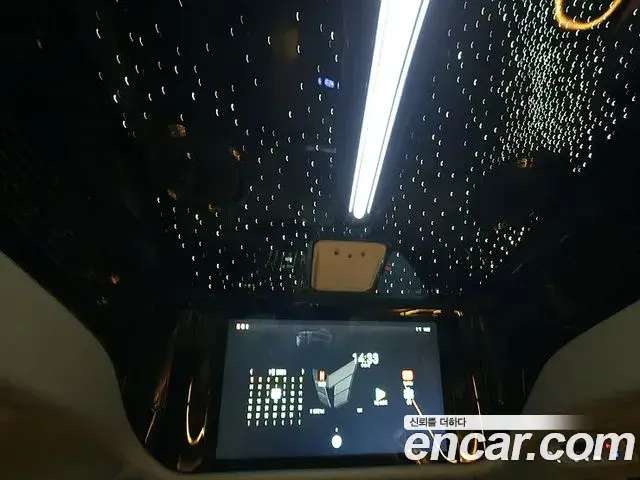 Kia Carnival 2021 — Photo 2/20