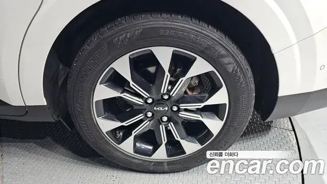 Kia Carnival 2022 — Şəkil 19/20