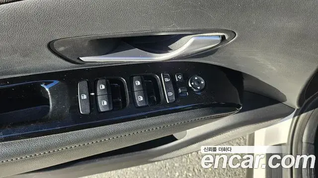 Hyundai Tucson Hybrid 2023 — ფოტო 11/20