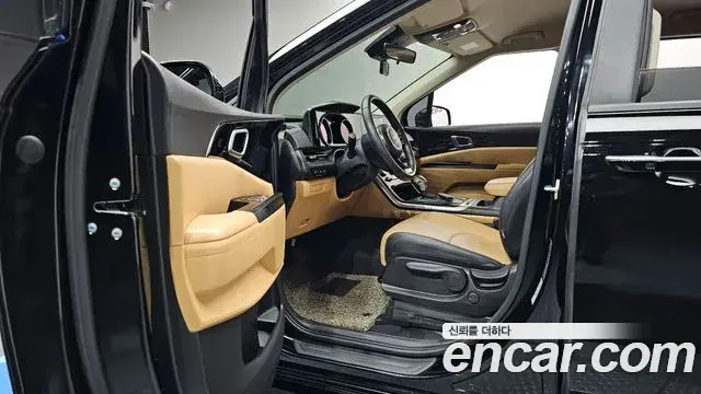 Kia Carnival 2022 — Фото 10/20