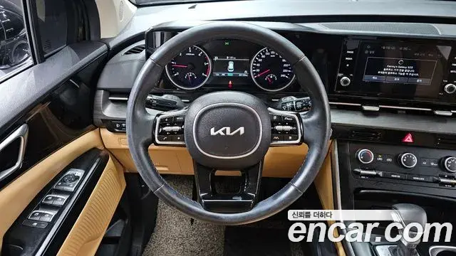 Kia Carnival 2022 — Фото 13/20