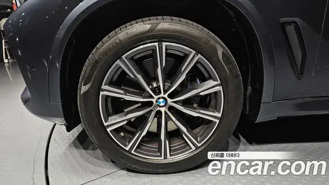 BMW X5 2020 — Photo 16/20