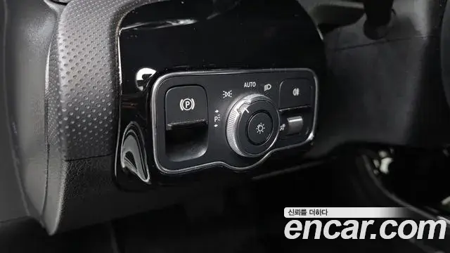 Mercedes-Benz A-Class 2022 — Şəkil 14/20
