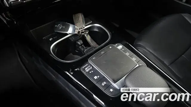 Mercedes-Benz A-Class 2022 — Şəkil 9/20