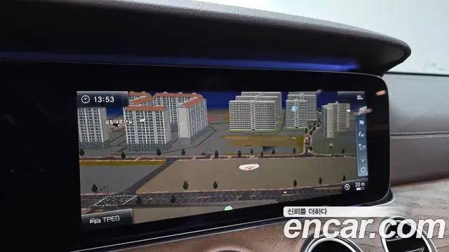 Mercedes-Benz E-Class 2018 — Şəkil 18/20