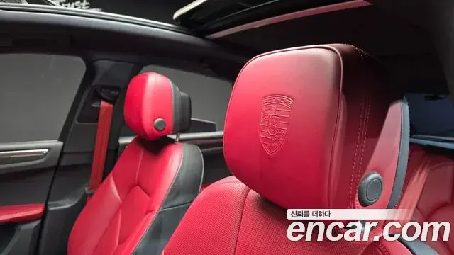 Porsche Macan 2023 — Şəkil 4/20