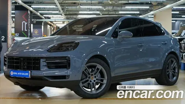 Porsche Cayenne 2023 — Photo 2/17