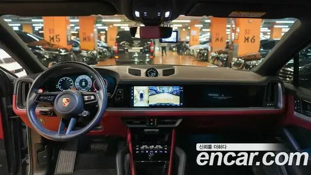 Porsche Cayenne 2023 — Photo 6/17
