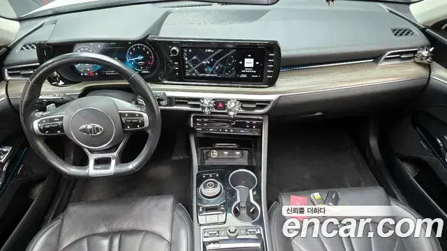 Kia K5 2020 — ფოტო 13/20