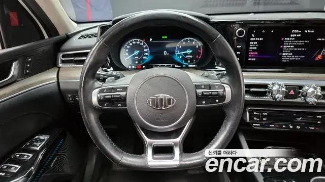 Kia K5 2020 — ფოტო 18/20
