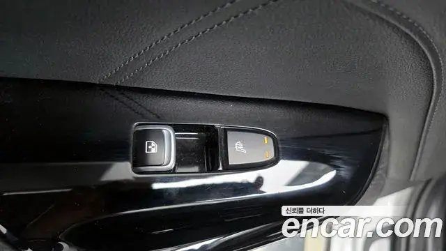 Kia K5 2020 — ფოტო 14/20